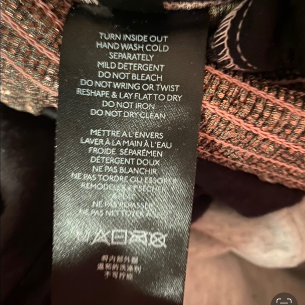 Anthropologie Nwt lightweight, metallic rose jogger pant, stretchy, size Medium - Picture 10 of 12